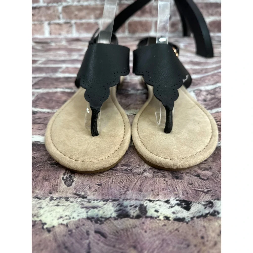 LC Lauren Conrad Camille Black Scalloped Thong Slingback Sandals Women's M 7/8